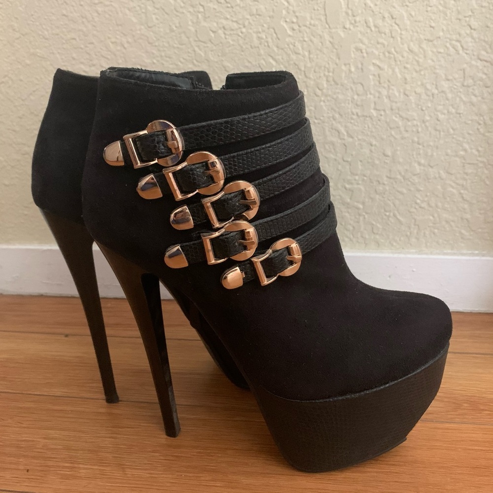 Wild pair booties